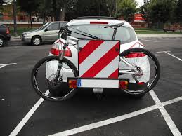 Señal V-20 con protección para transporte bicicletas